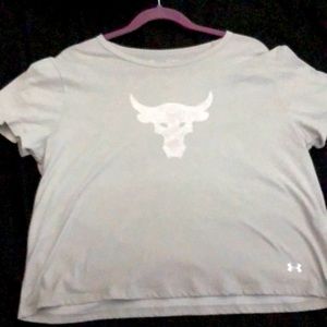 UNDER ARMOUR CROP TOP